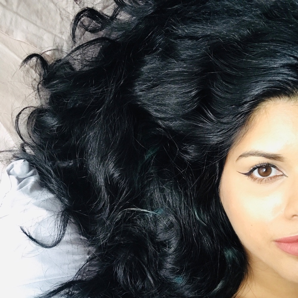 Meet your Posher, Whitney